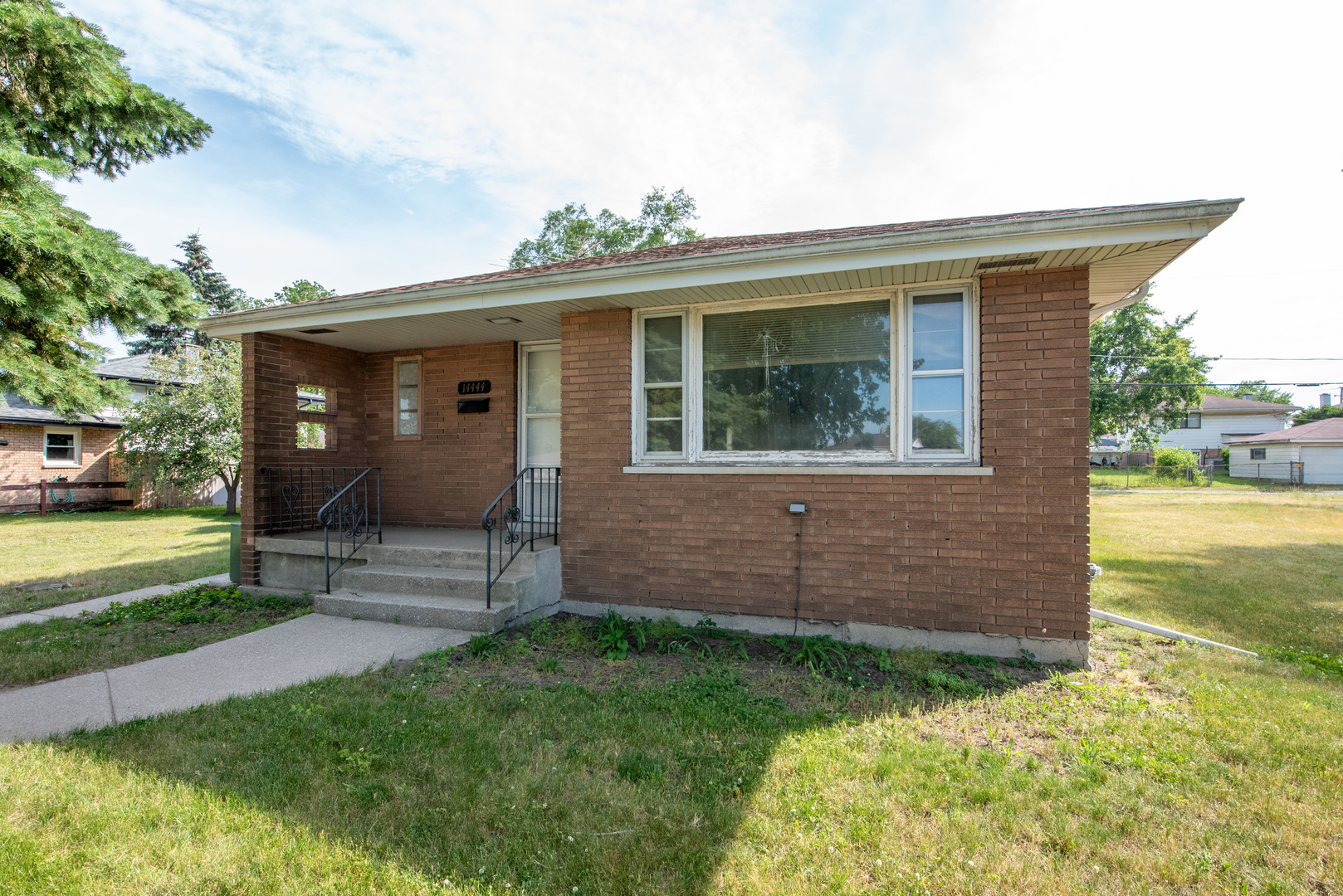 14444 Shepard Drive Property Photo 2