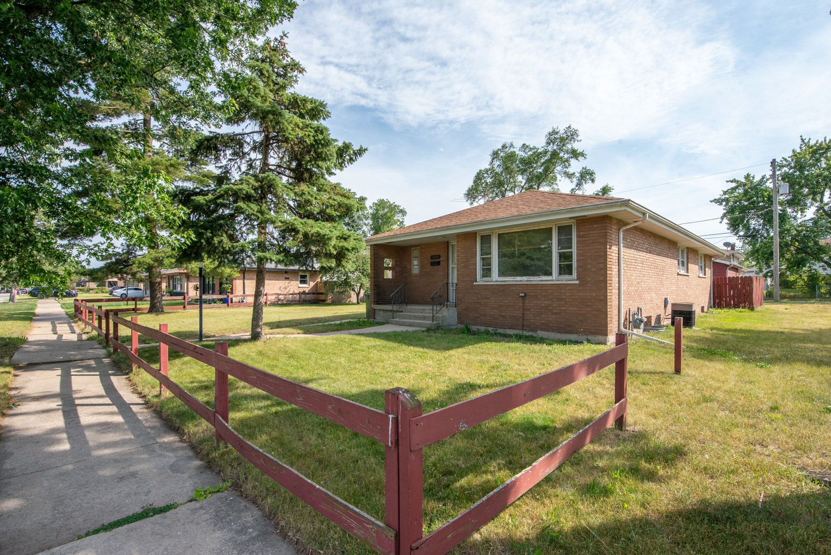 14444 Shepard Drive Property Photo 4