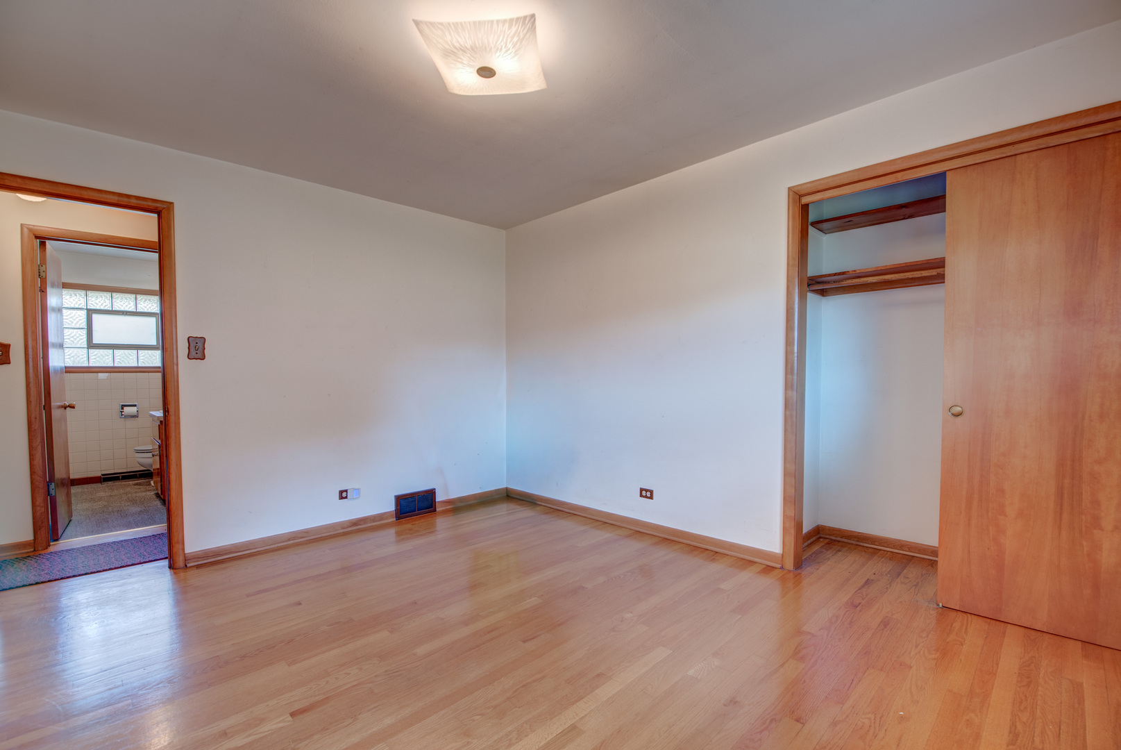 14444 Shepard Drive Property Photo 17