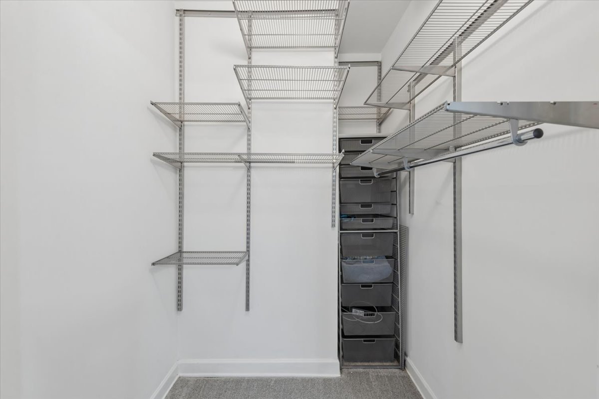 741 W Cornelia Avenue N1 Property Photo 11