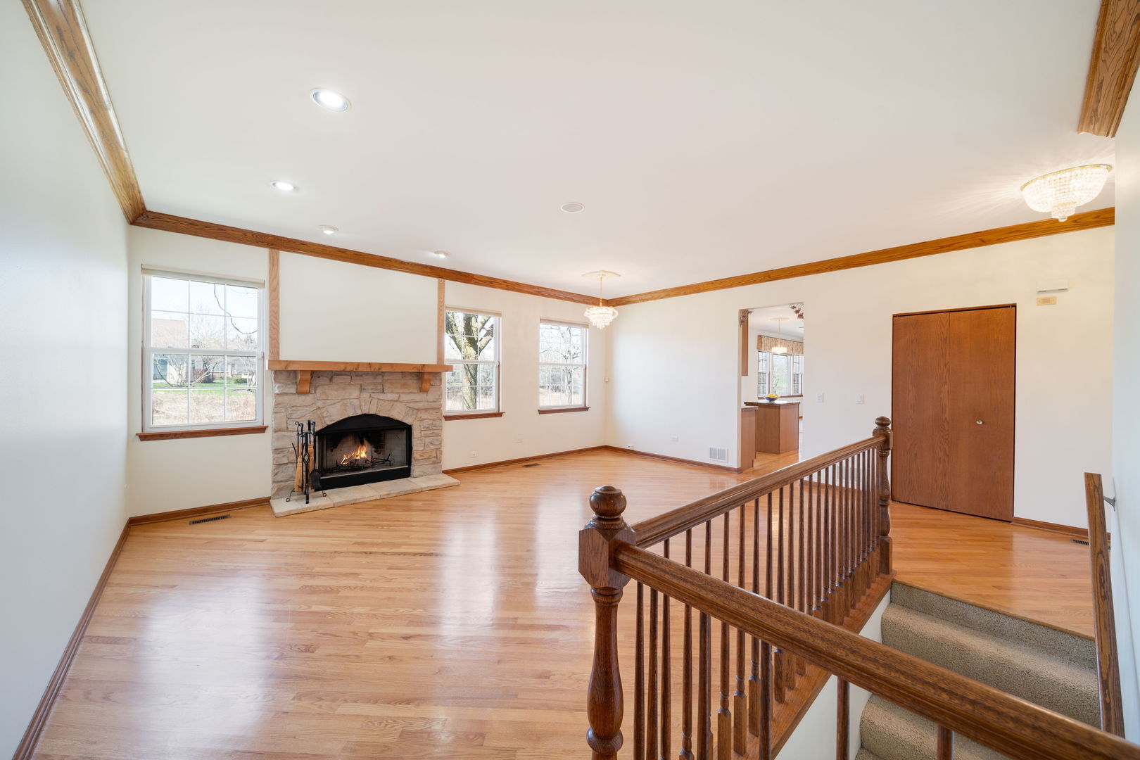 2370 Carillon Drive Property Photo 5