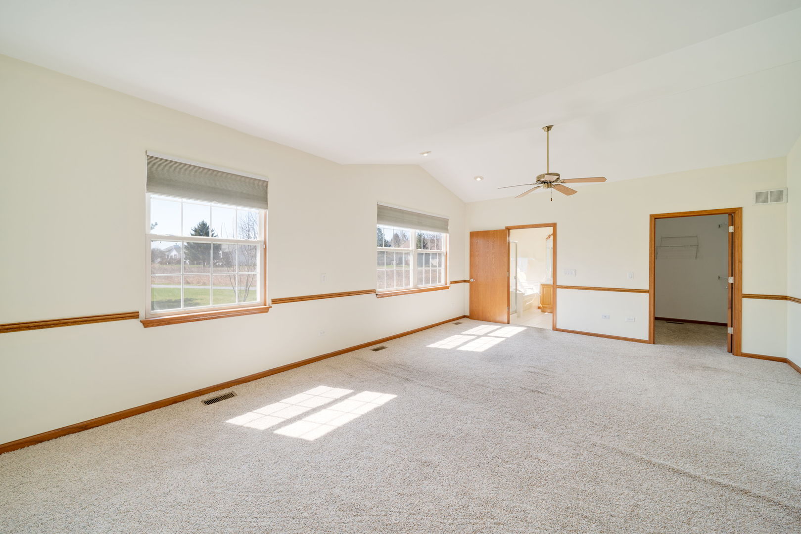 2370 Carillon Drive Property Photo 7