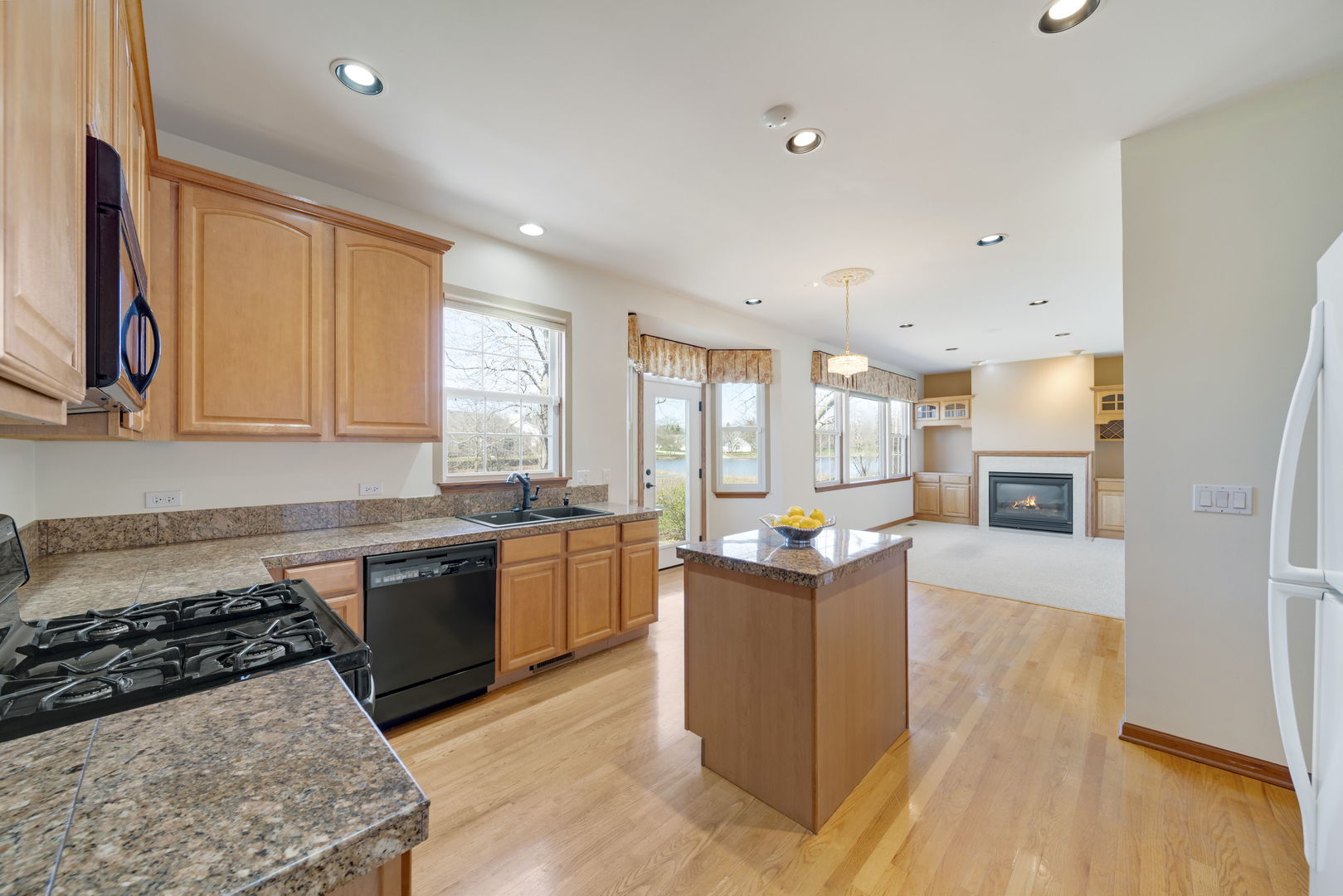 2370 Carillon Drive Property Photo 13