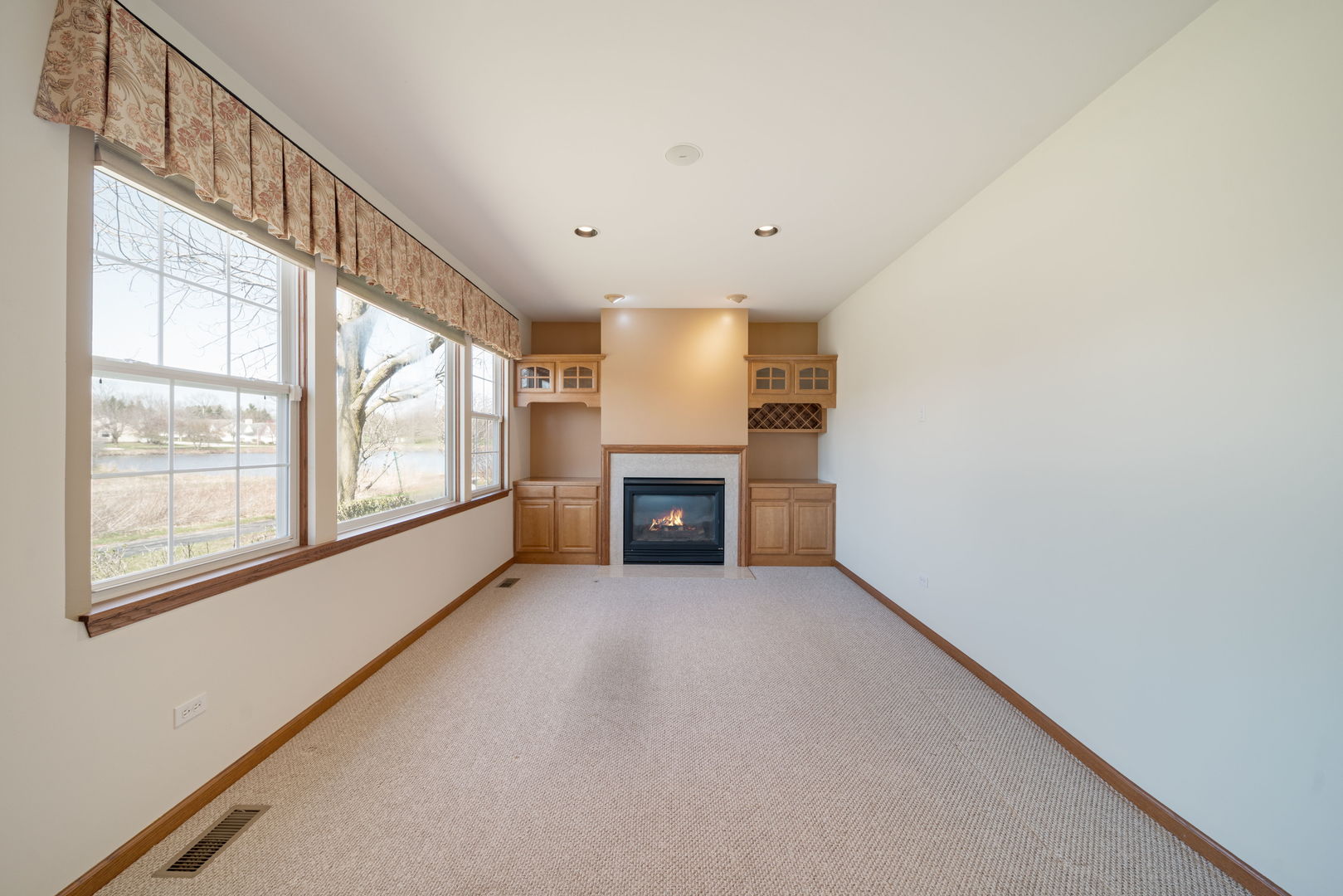 2370 Carillon Drive Property Photo 16