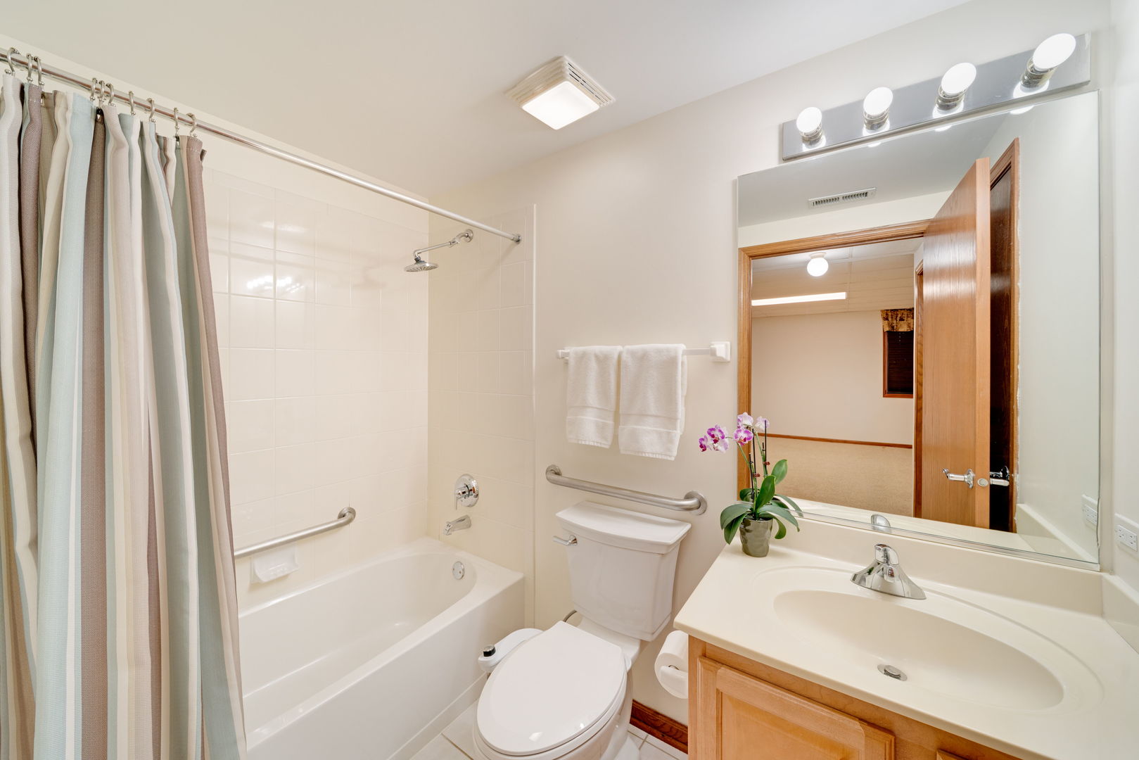2370 Carillon Drive Property Photo 21