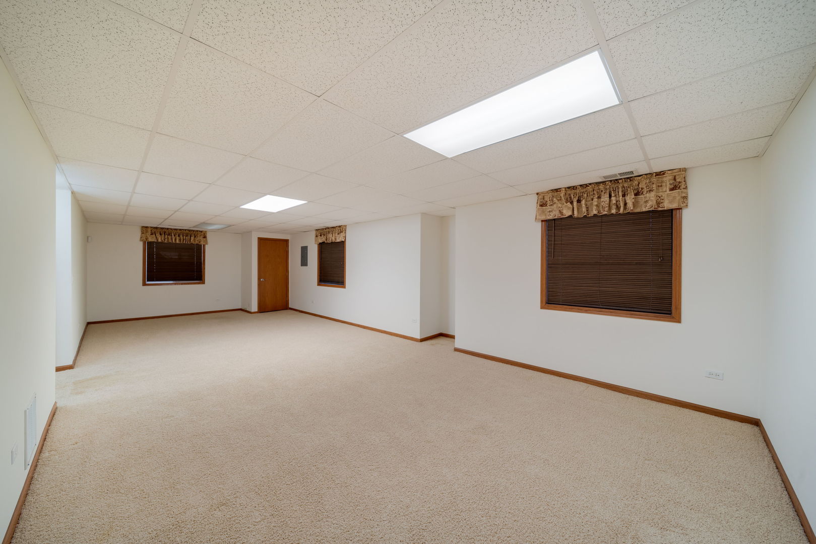2370 Carillon Drive Property Photo 23