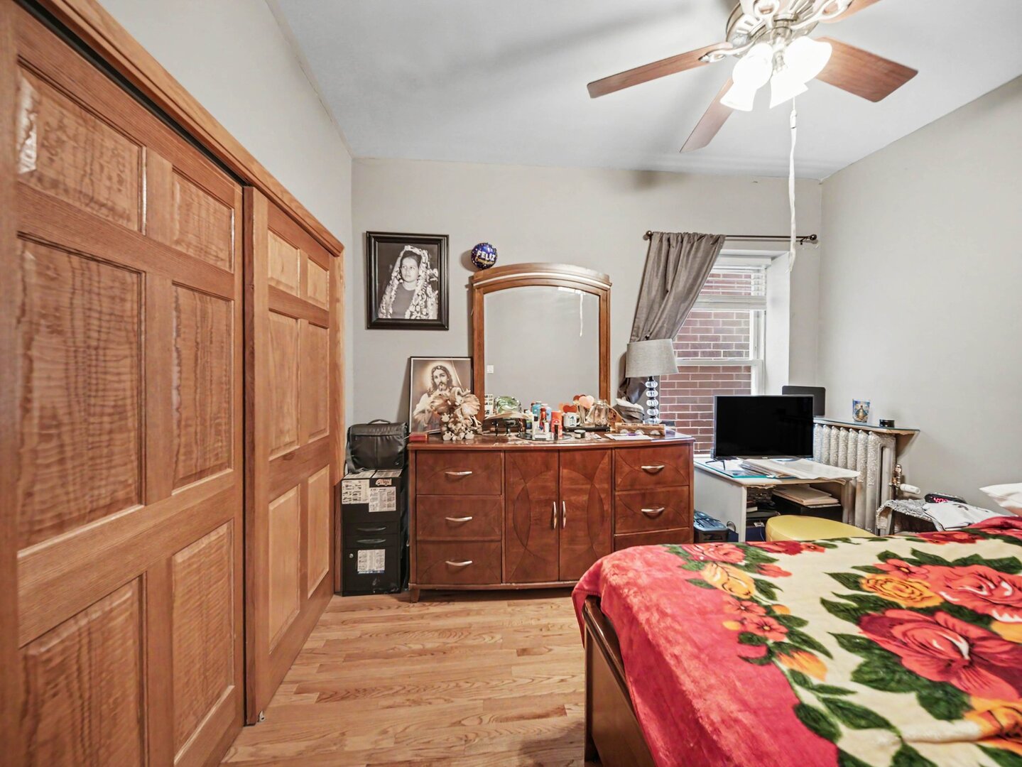 4749 N Dover Street Property Photo 10