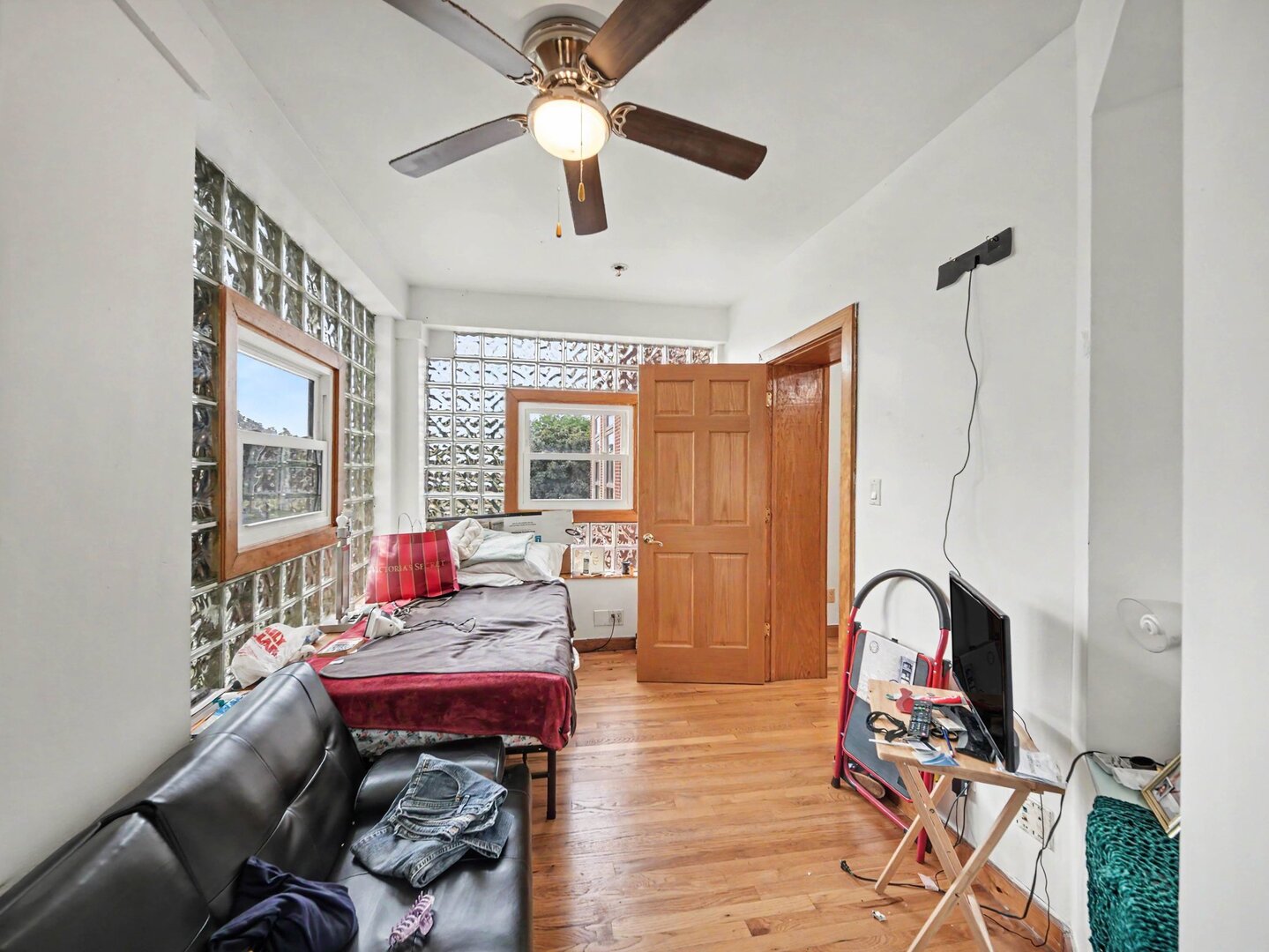 4749 N Dover Street Property Photo 21