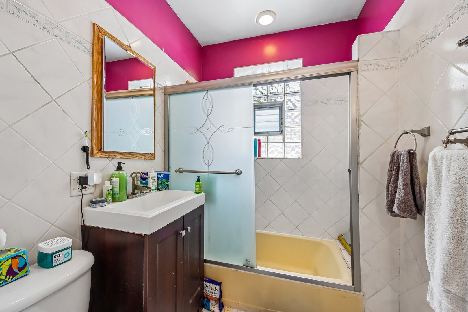 4749 N Dover Street Property Photo 37