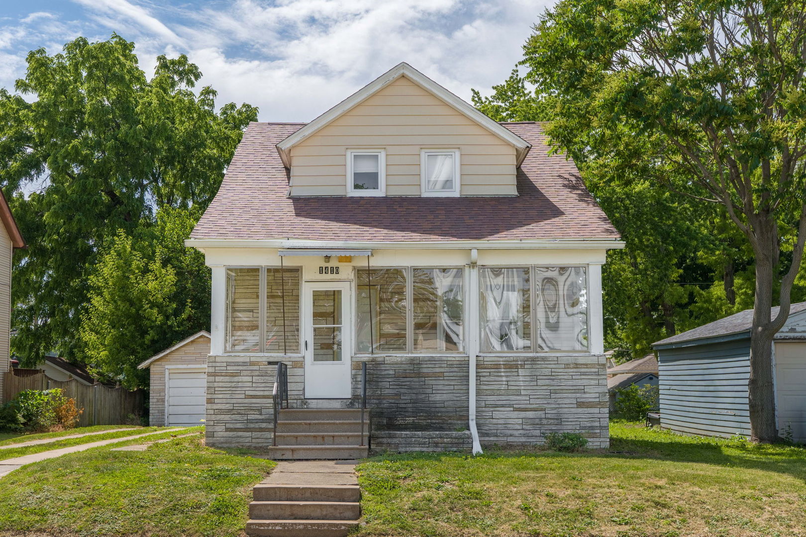 1410 36th Street Property Photo 1