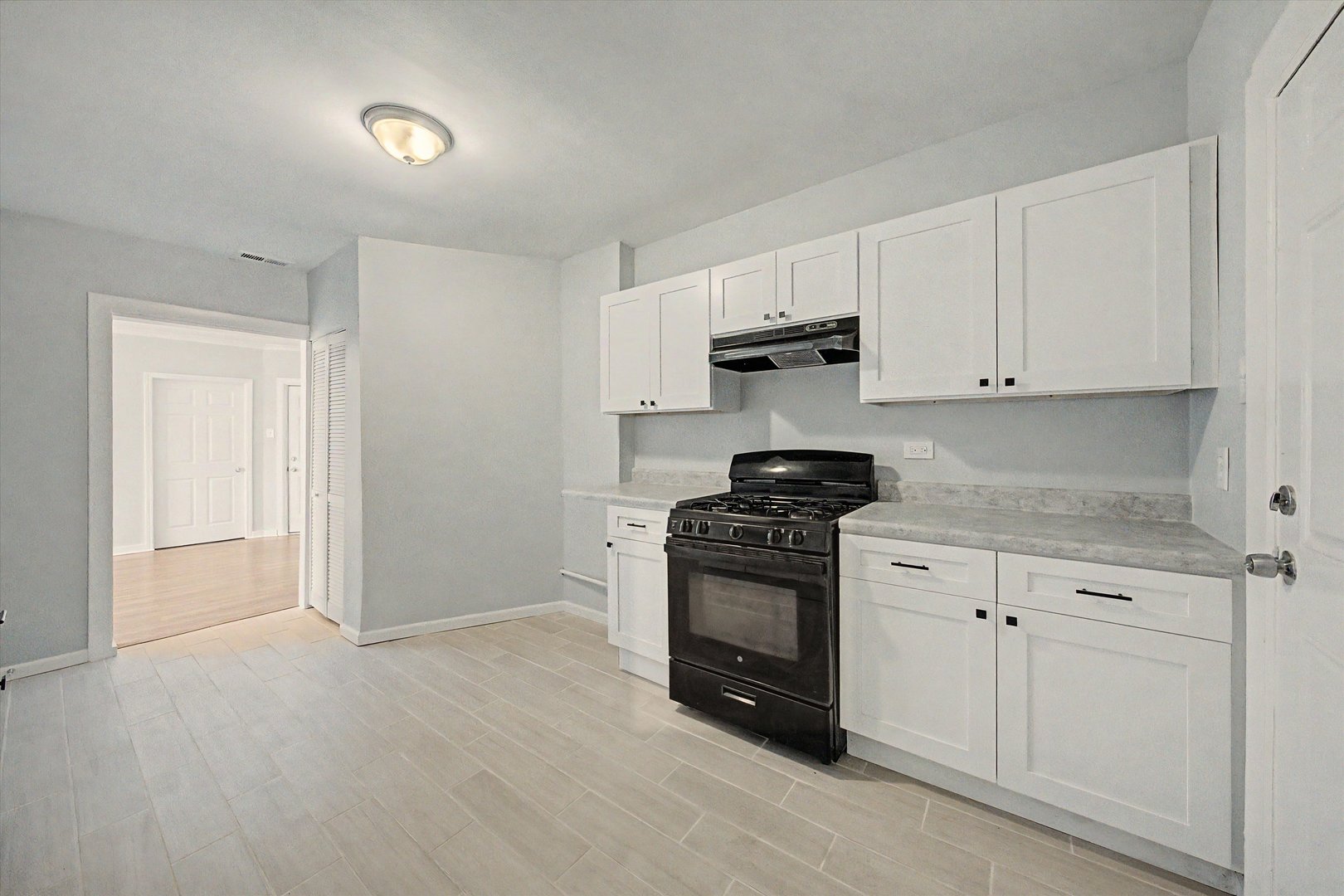 8239 S Colfax Avenue Property Photo 6