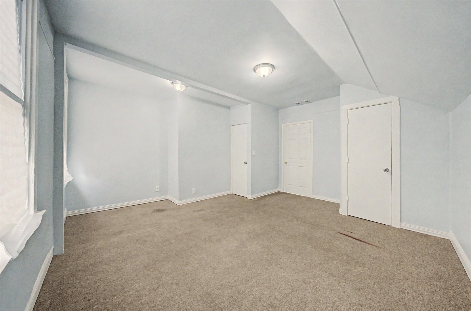 8239 S Colfax Avenue Property Photo 15