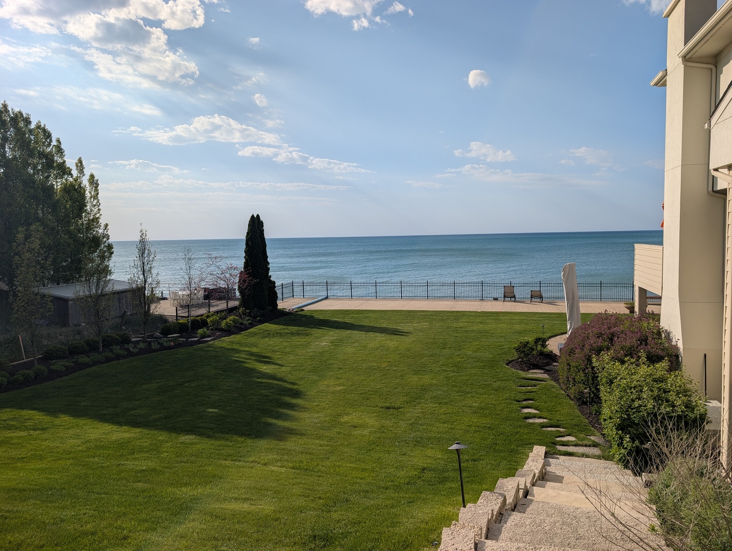 2940 Lake Shore Drive Property Photo 8