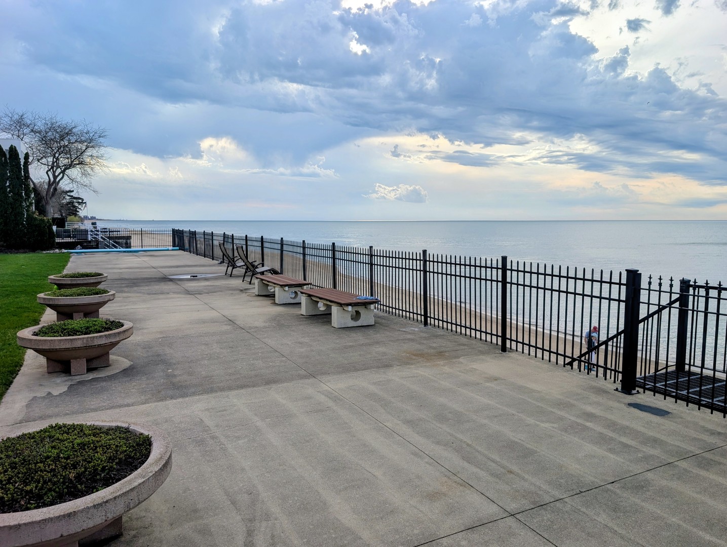 2940 Lake Shore Drive Property Photo 11