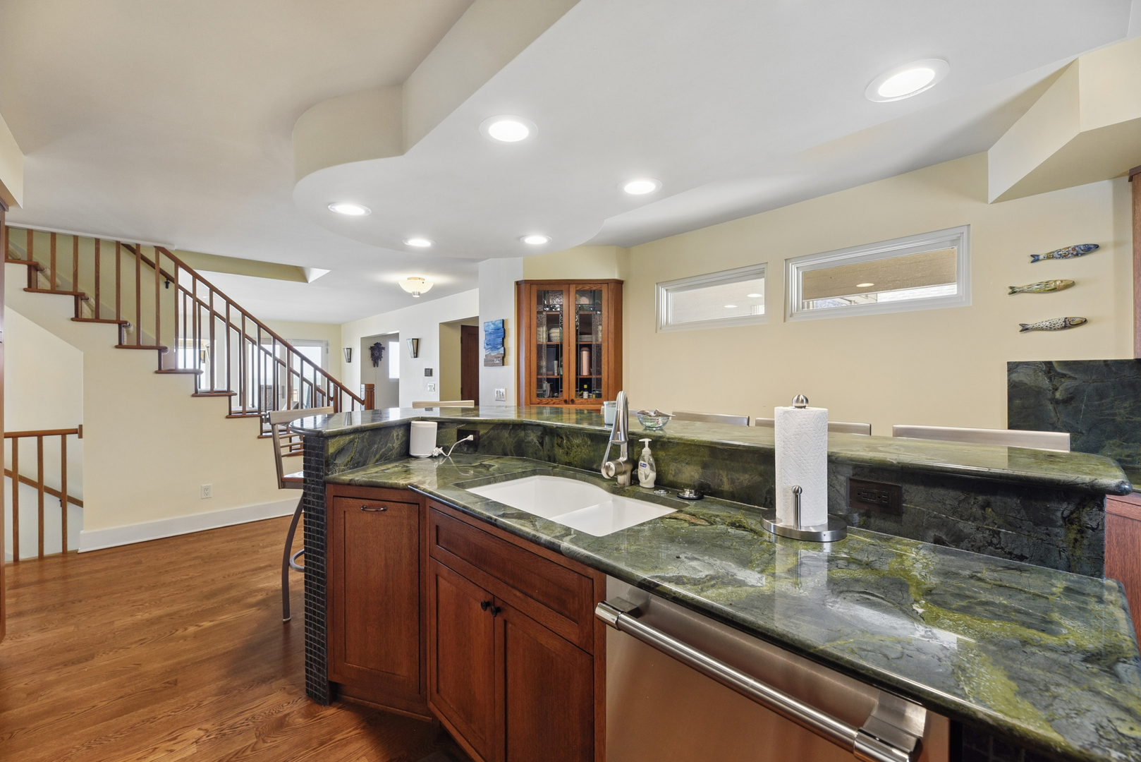 2940 Lake Shore Drive Property Photo 16