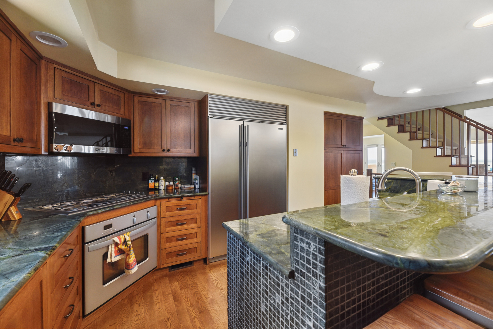 2940 Lake Shore Drive Property Photo 17