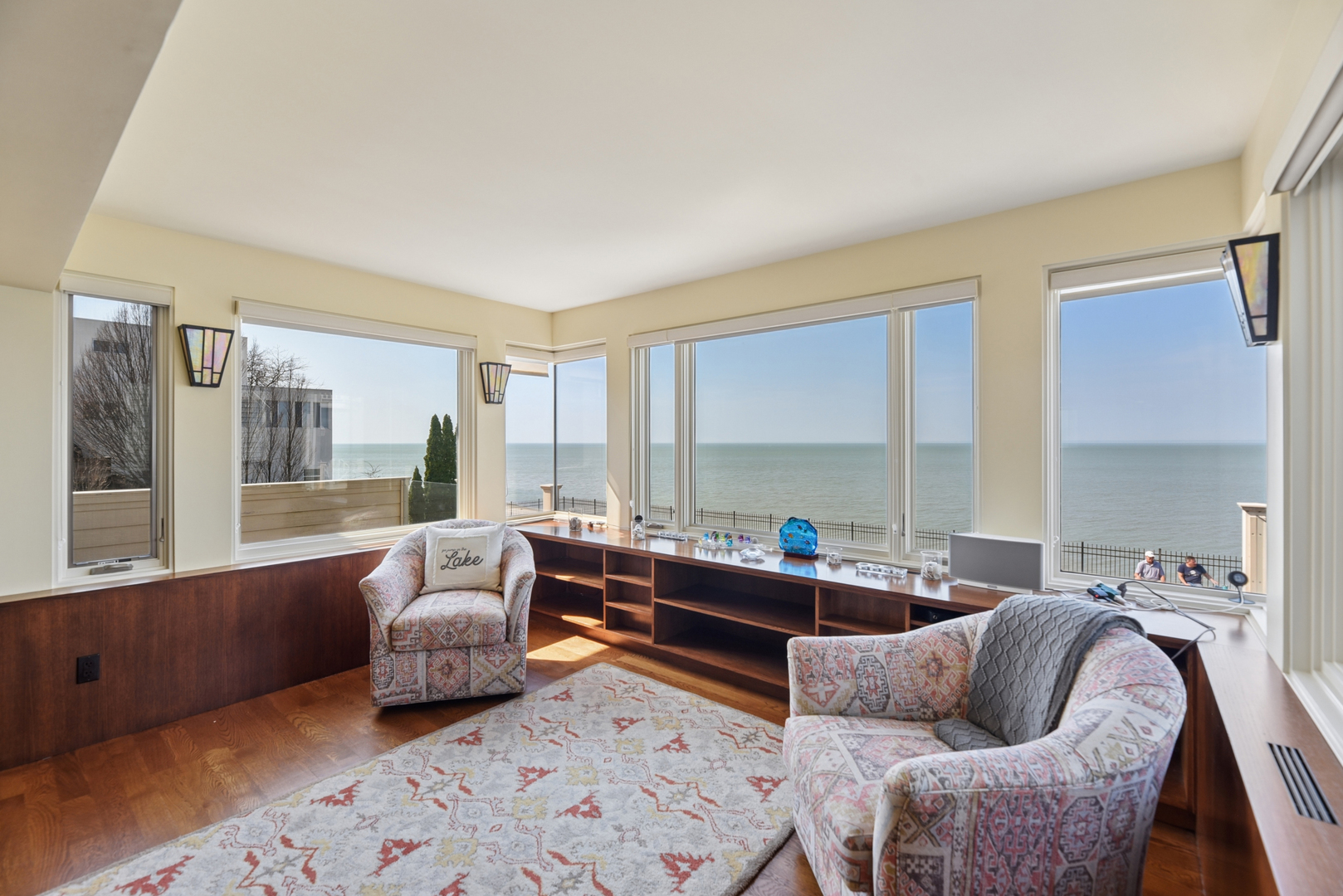 2940 Lake Shore Drive Property Photo 20