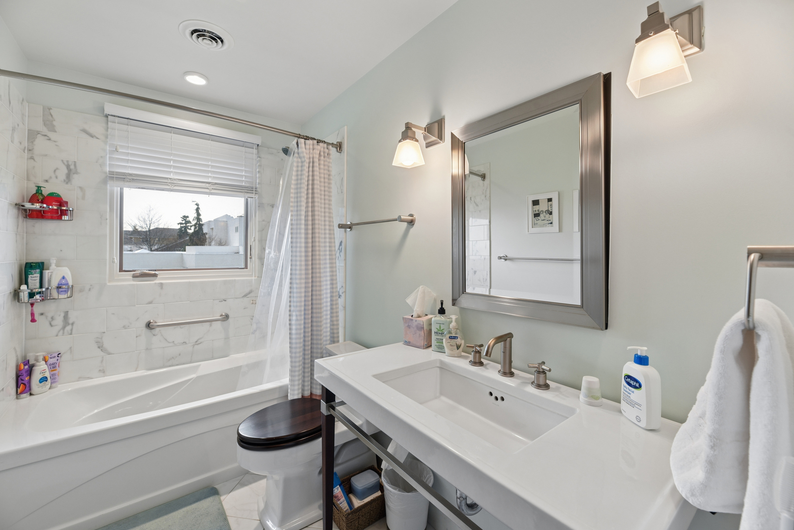 2940 Lake Shore Drive Property Photo 25