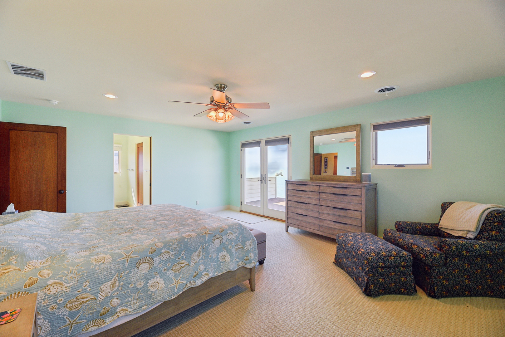 2940 Lake Shore Drive Property Photo 27