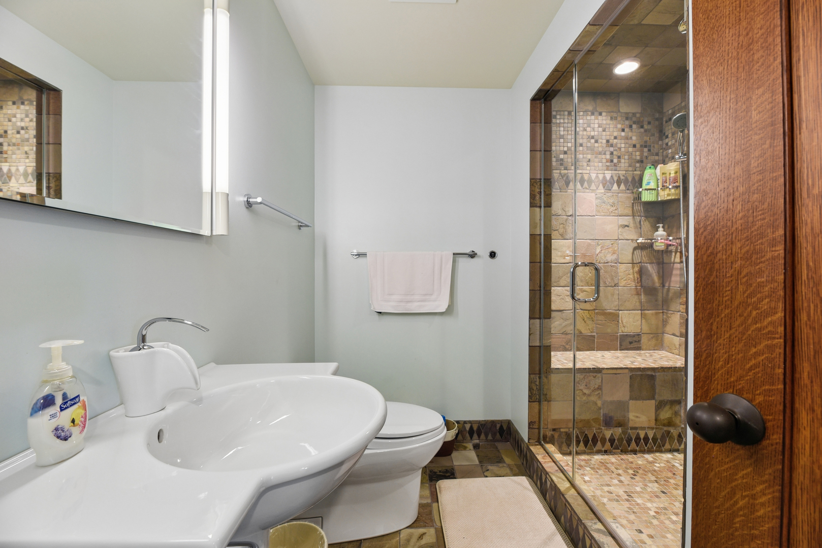 2940 Lake Shore Drive Property Photo 41