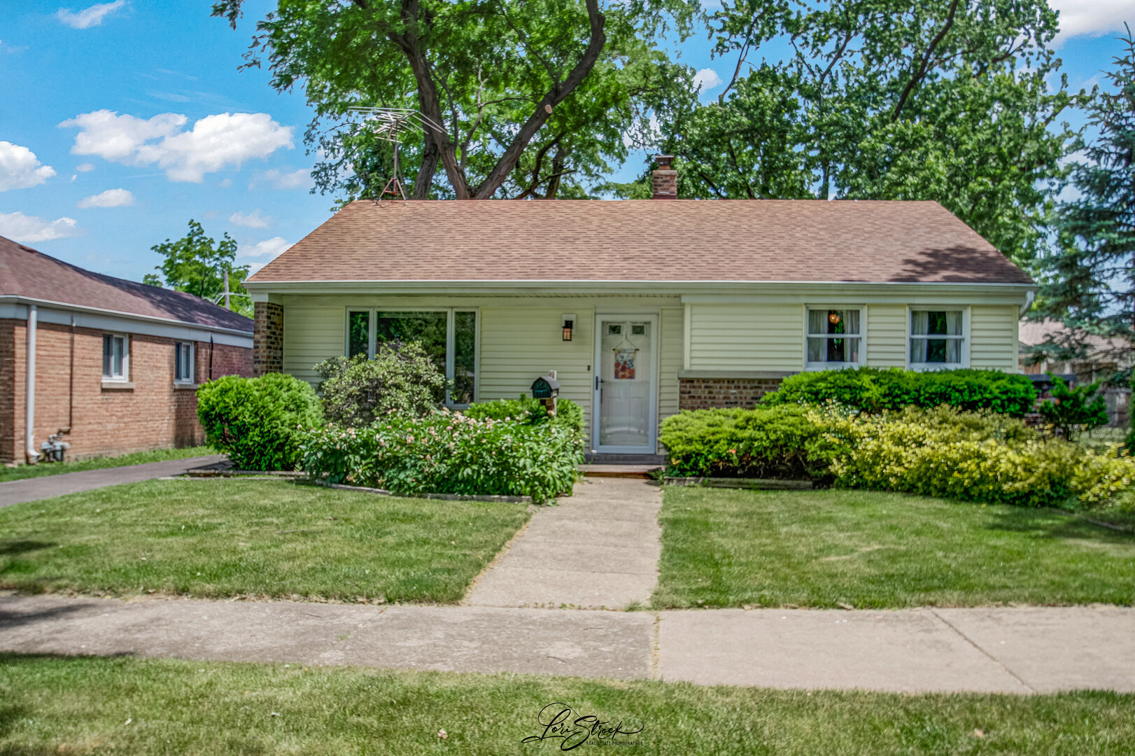 17531 Western Avenue Property Photo 1