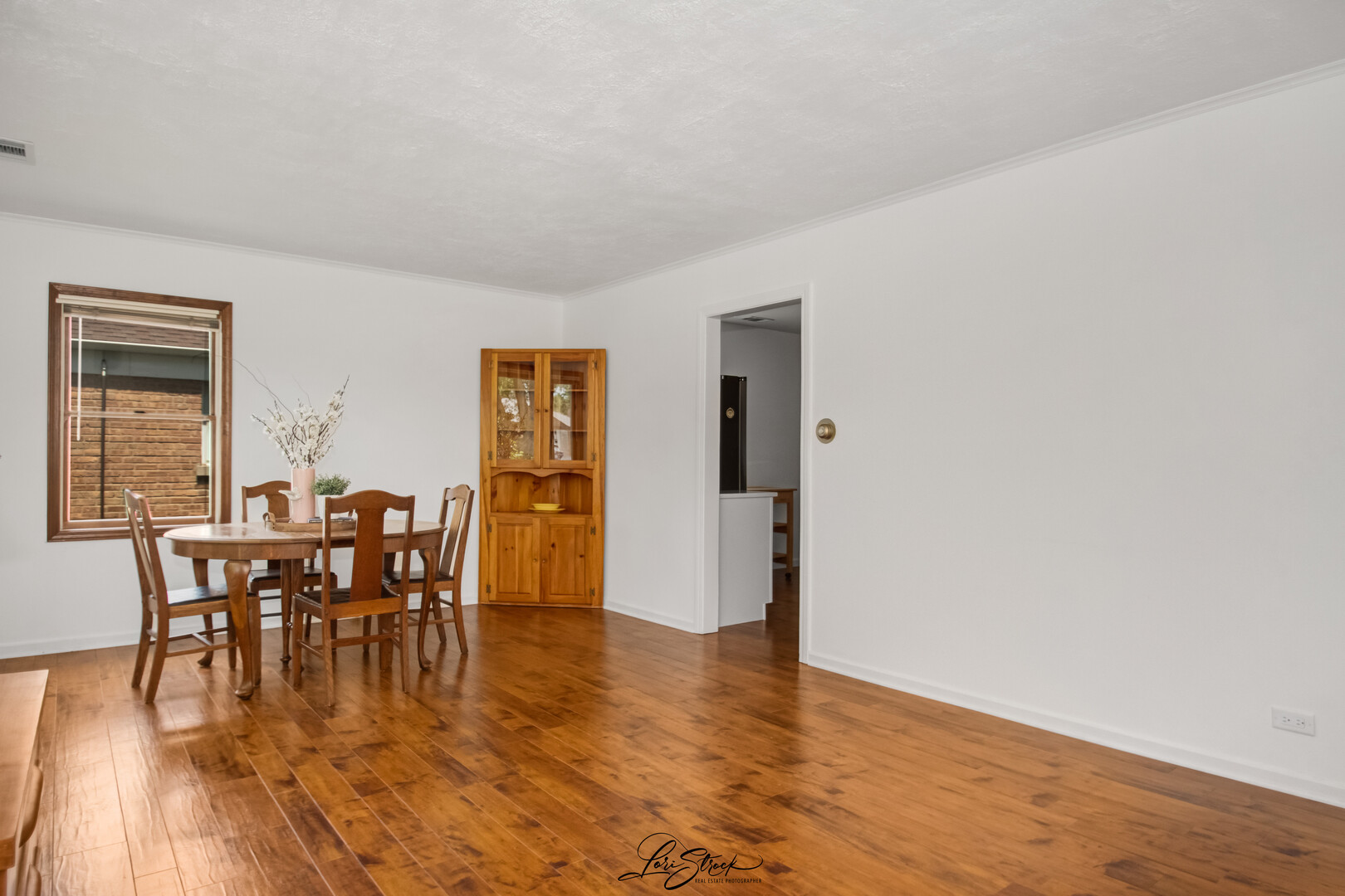 17531 Western Avenue Property Photo 5