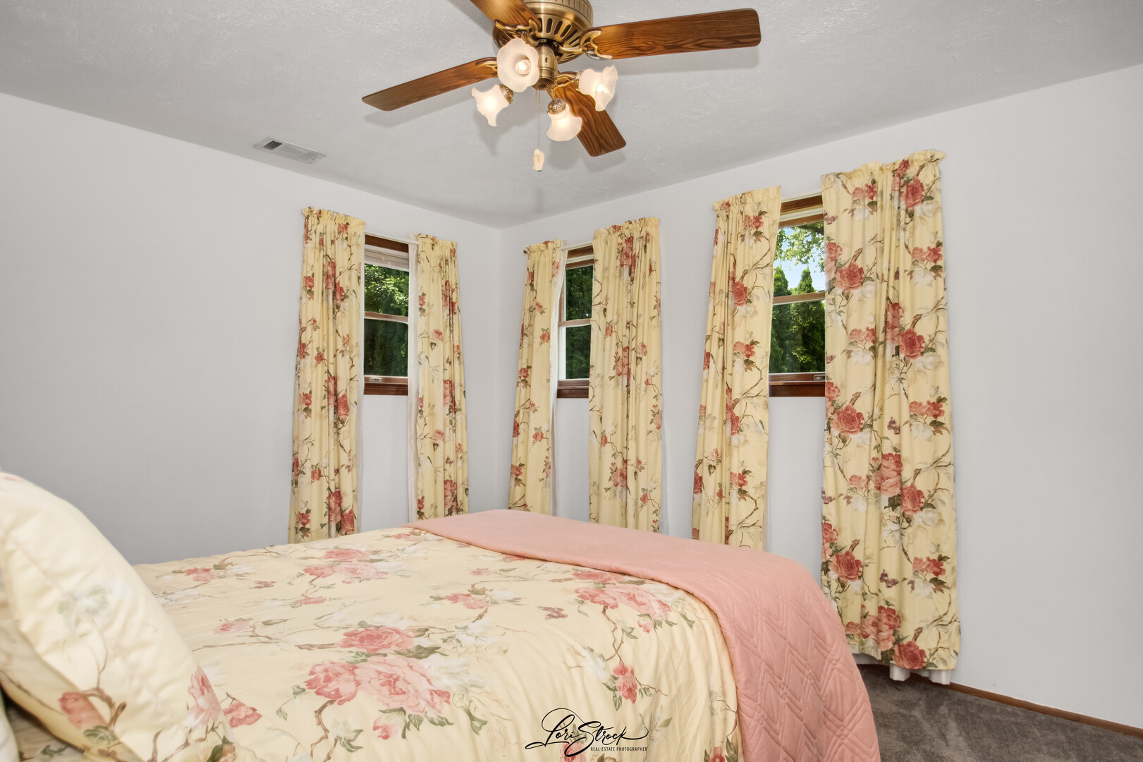 17531 Western Avenue Property Photo 8
