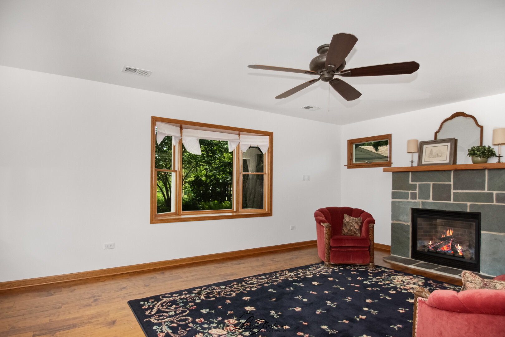 17531 Western Avenue Property Photo 12