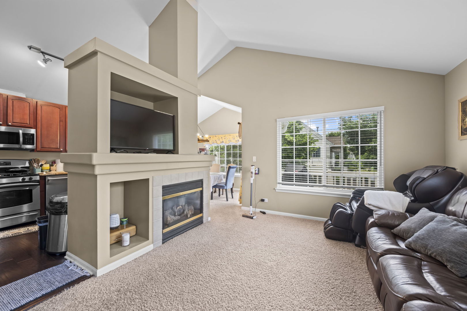 557 Cary Woods Circle Property Photo 4