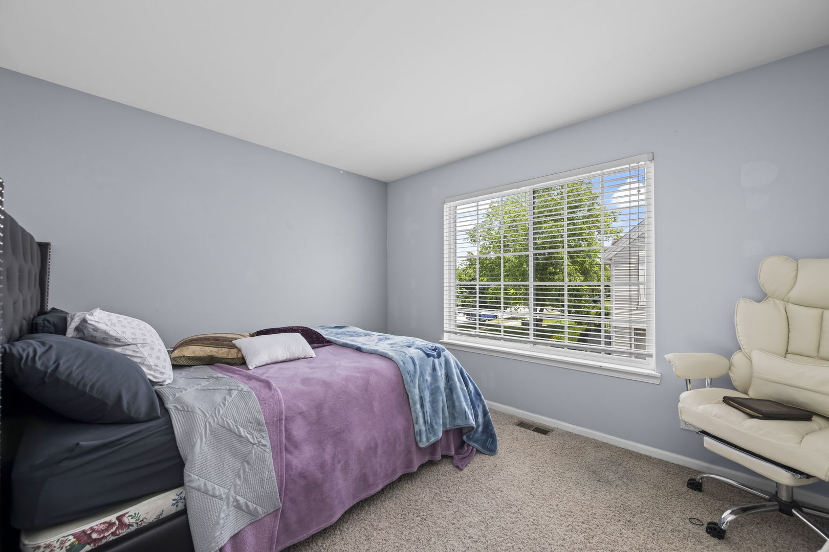 557 Cary Woods Circle Property Photo 12