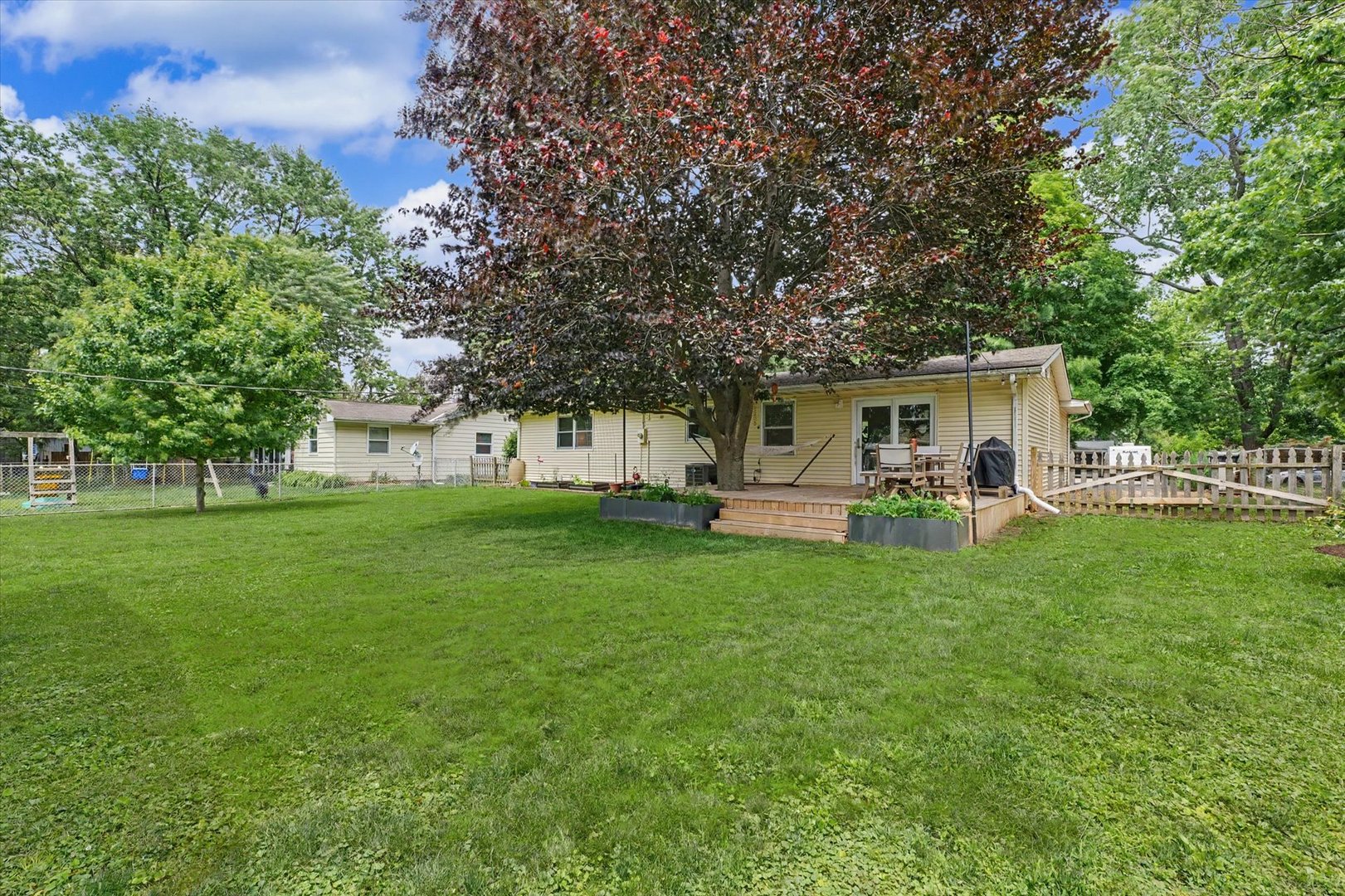 507 E Larmon Street Property Photo 28