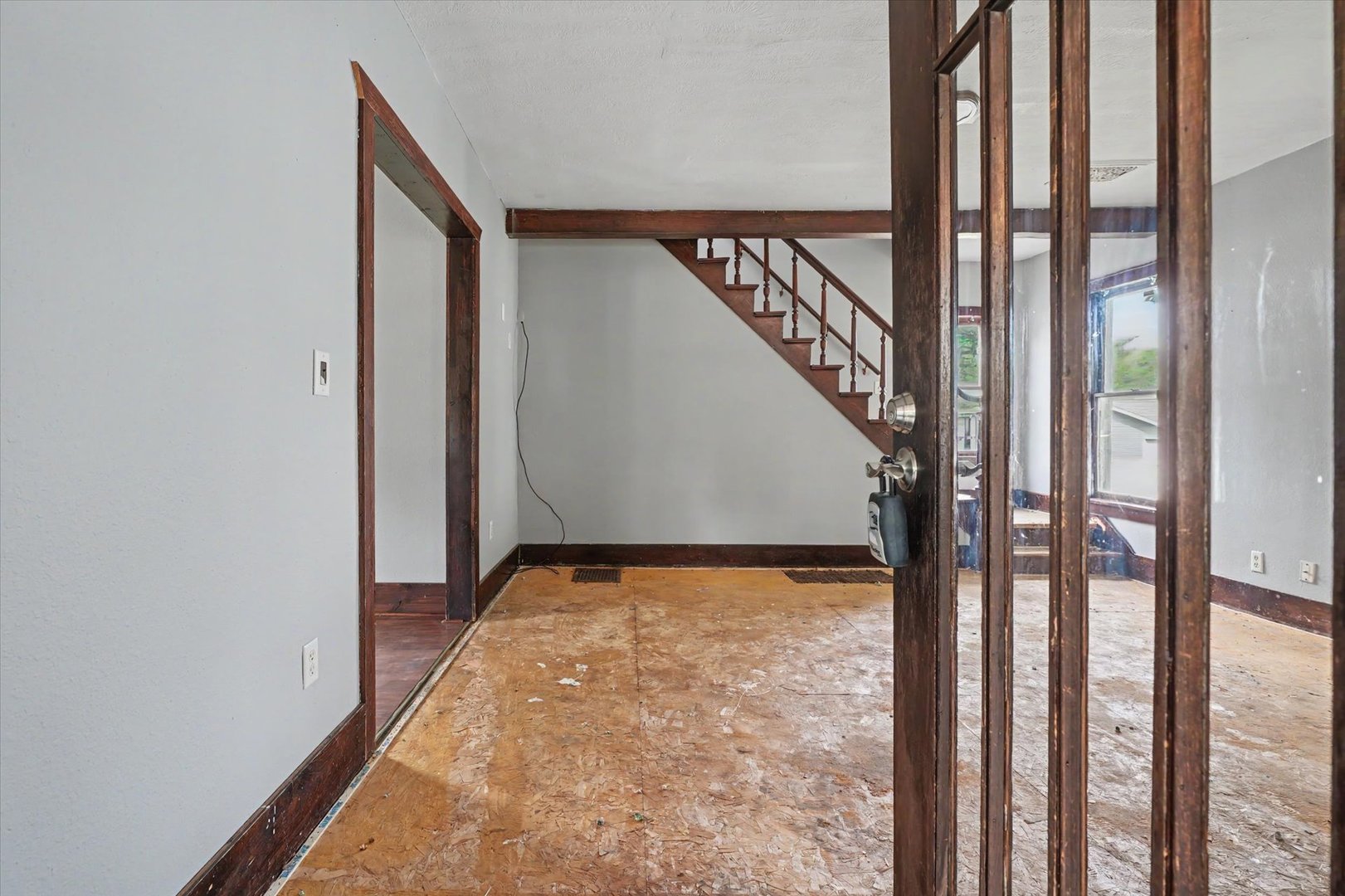 359 W State Street Property Photo 7