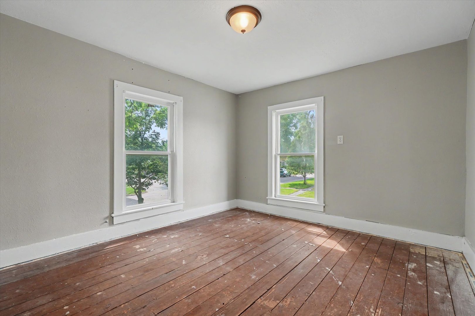 359 W State Street Property Photo 21