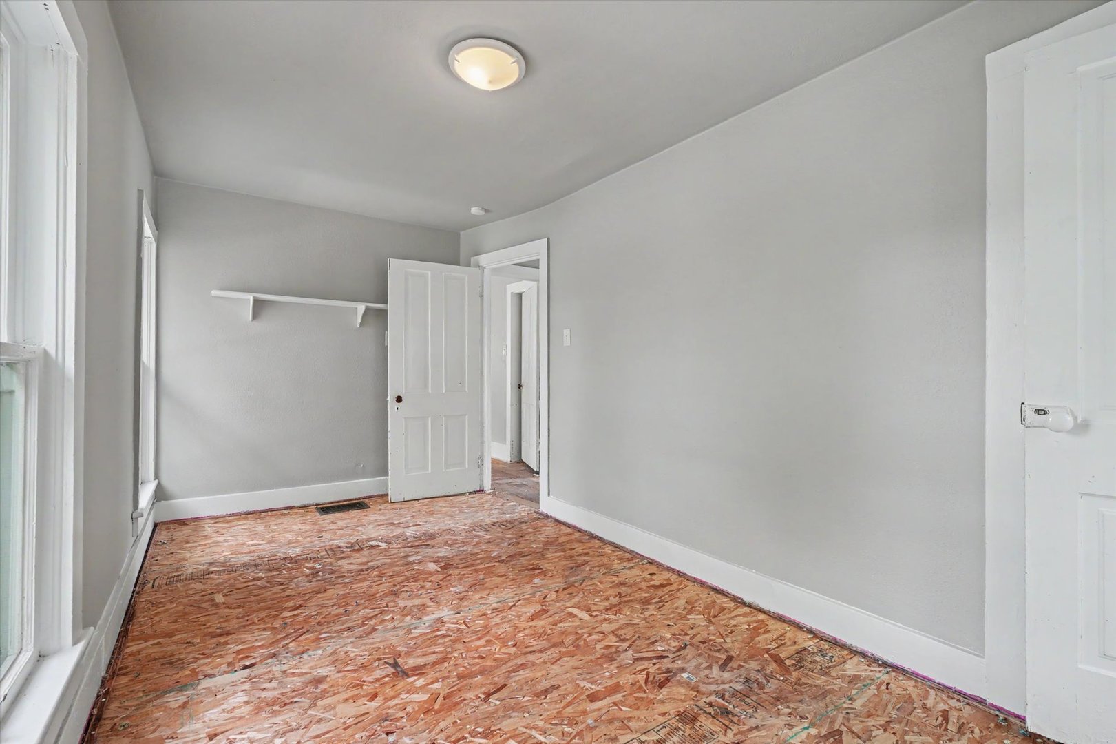359 W State Street Property Photo 24