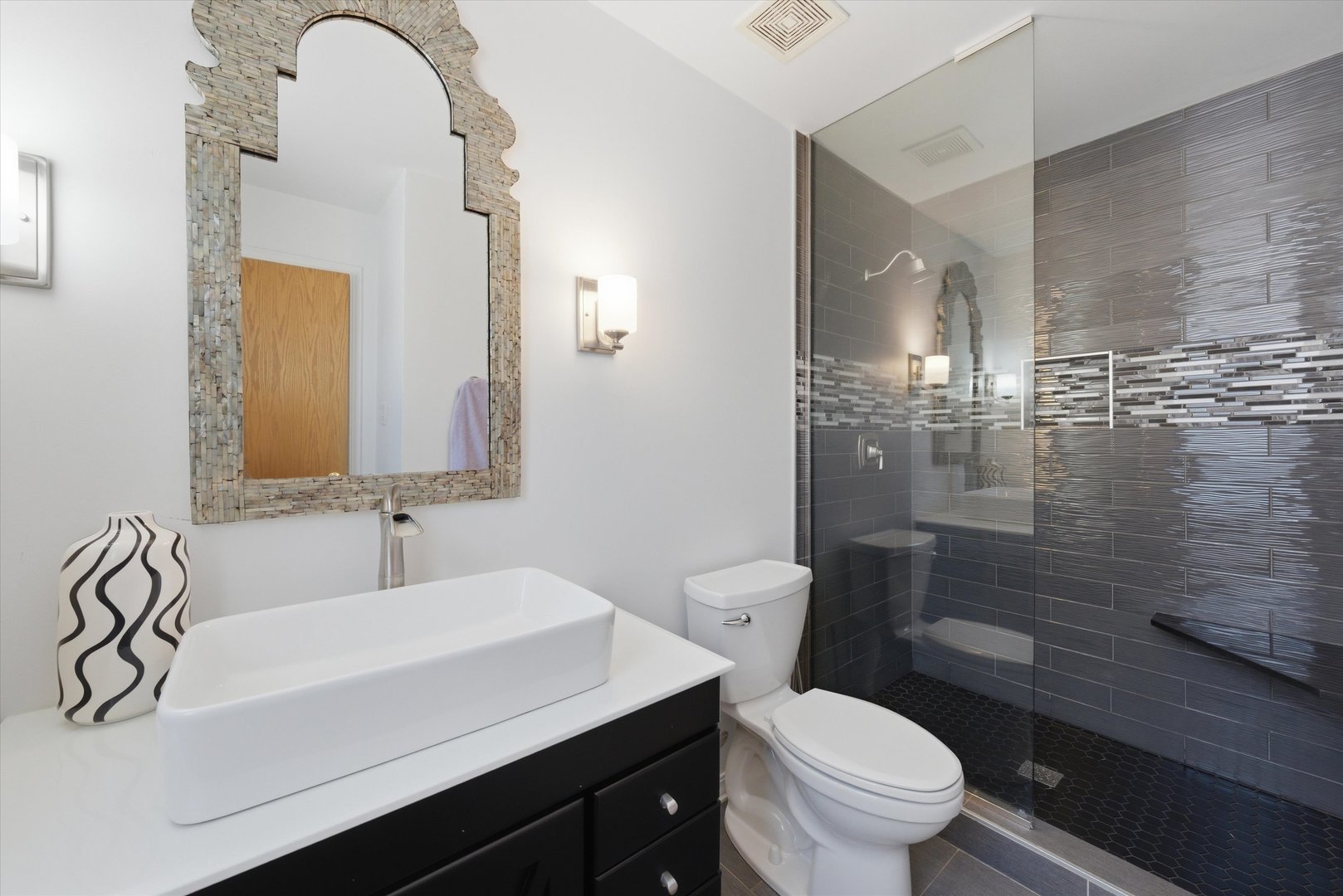 7027 W 64th Place Property Photo 15