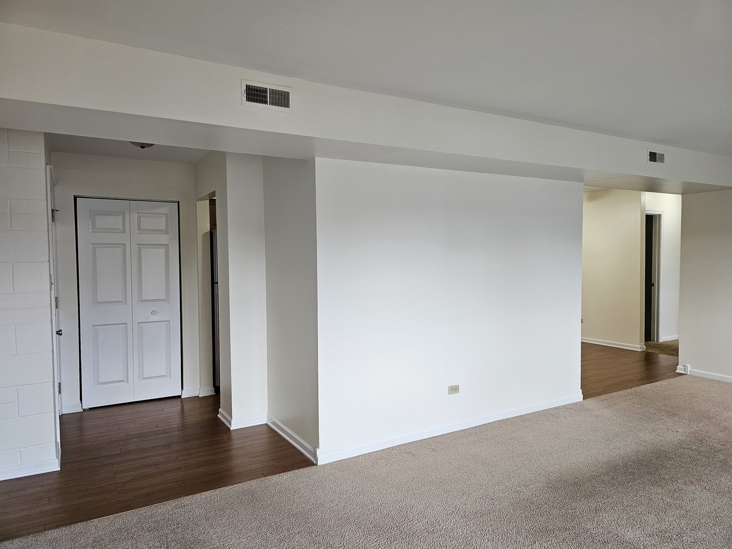 833 Village Quarter Road G2 Property Photo 6