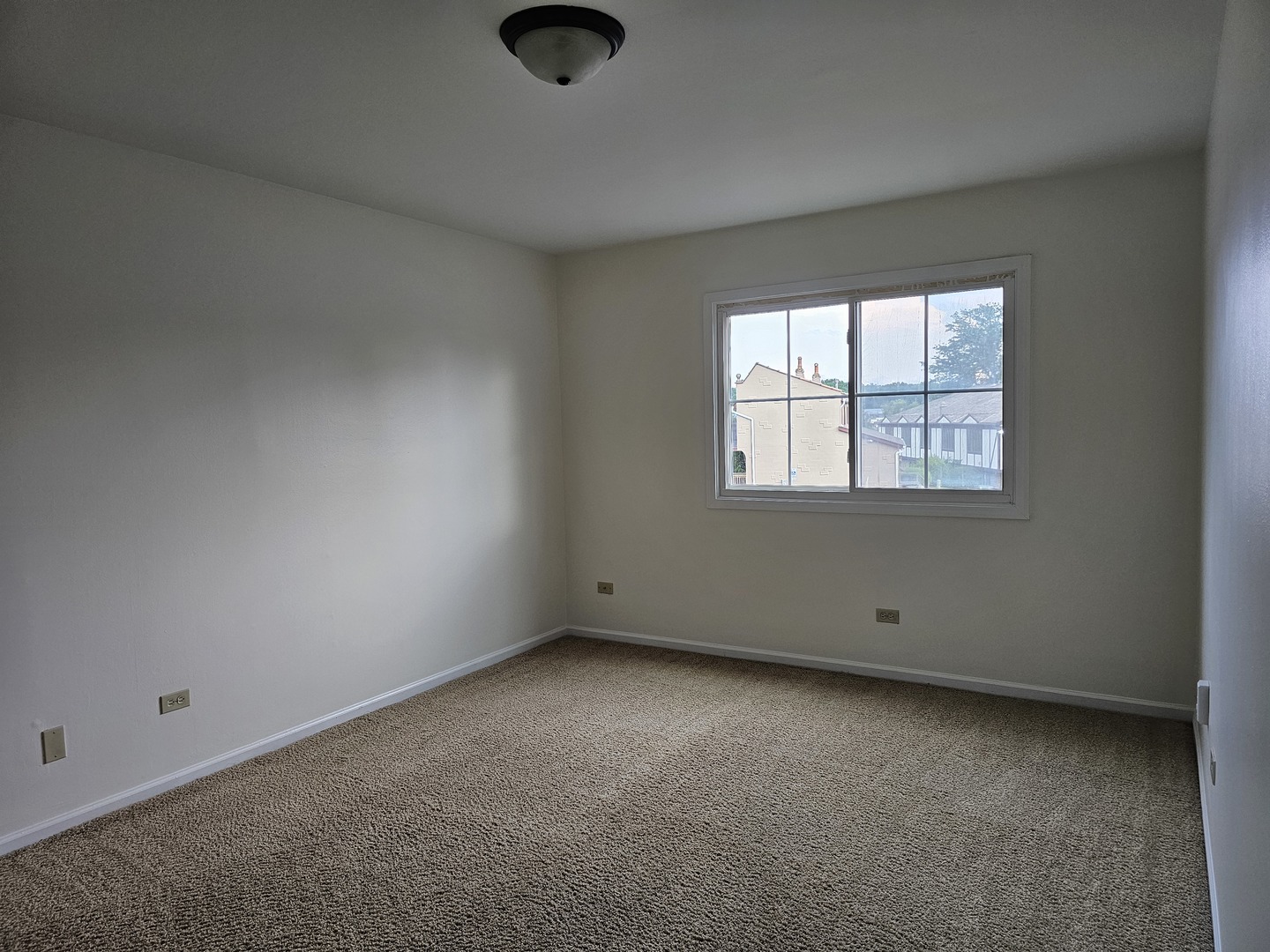 833 Village Quarter Road G2 Property Photo 19