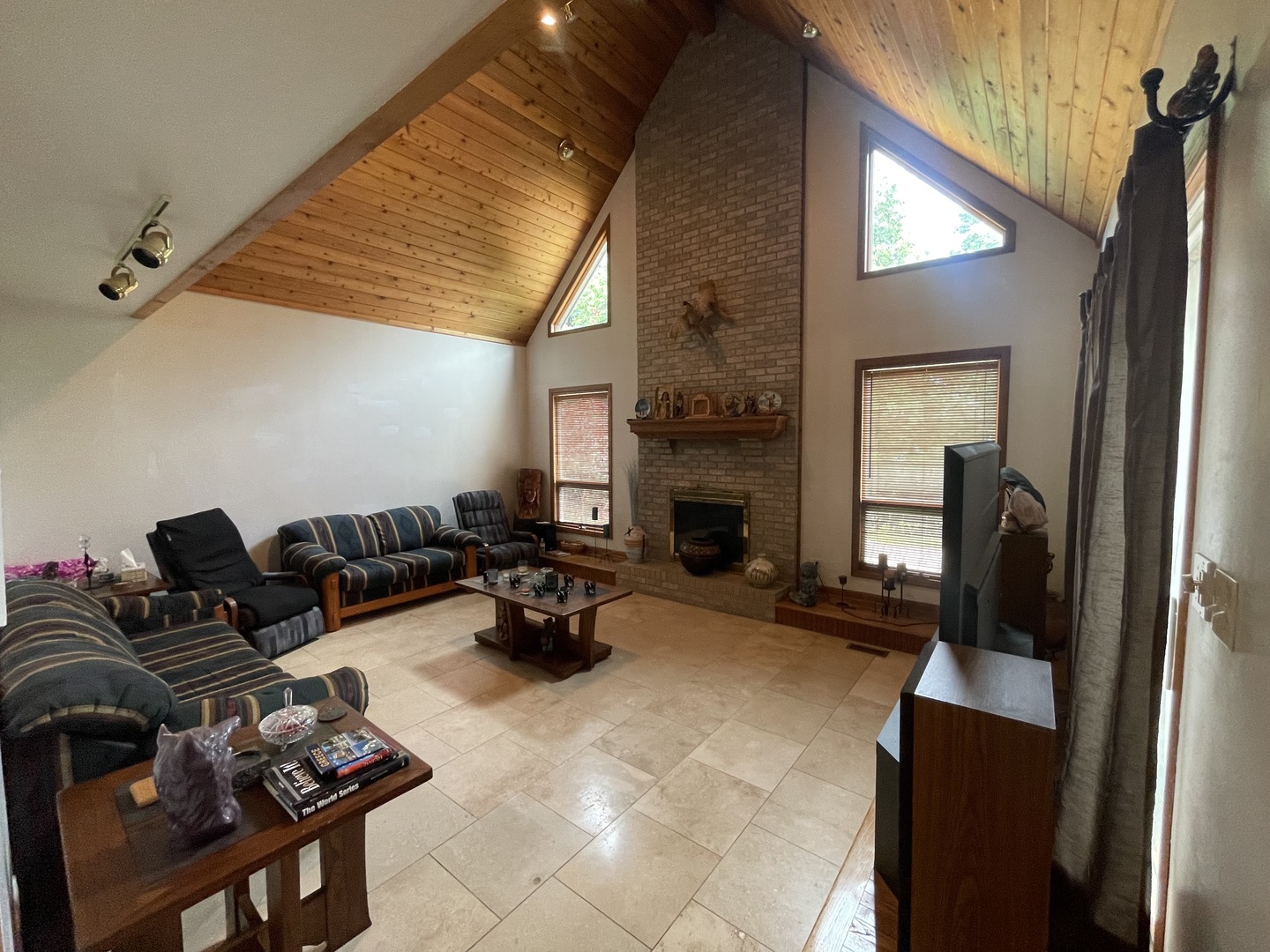 1341 Portage Lane Property Photo 16