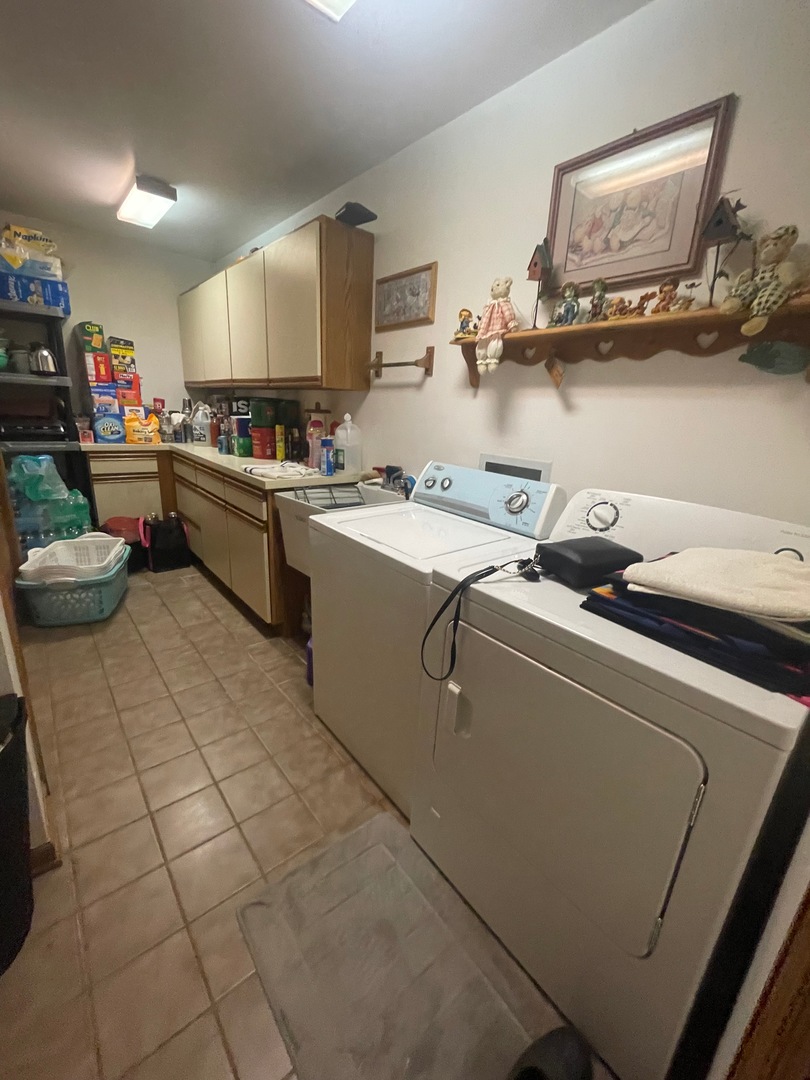 1341 Portage Lane Property Photo 43