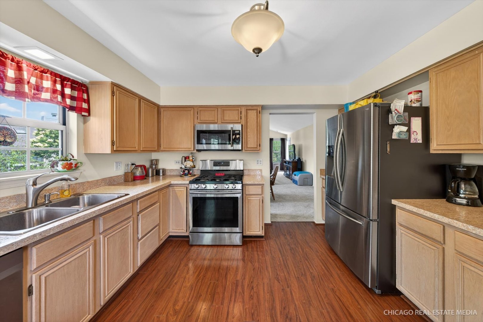 634 Village Road B Property Photo 5