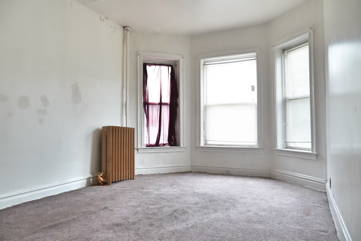 7321 S Stewart Avenue Property Photo 5