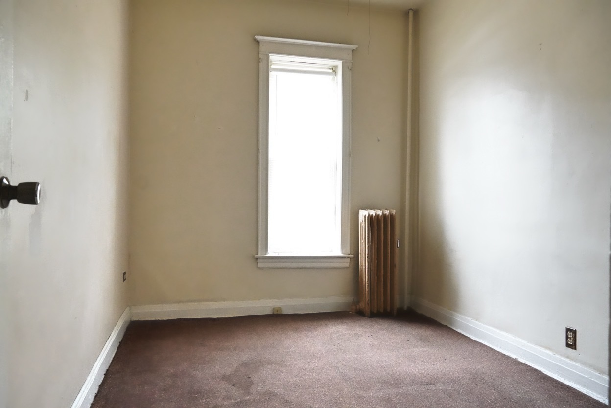7321 S Stewart Avenue Property Photo 6