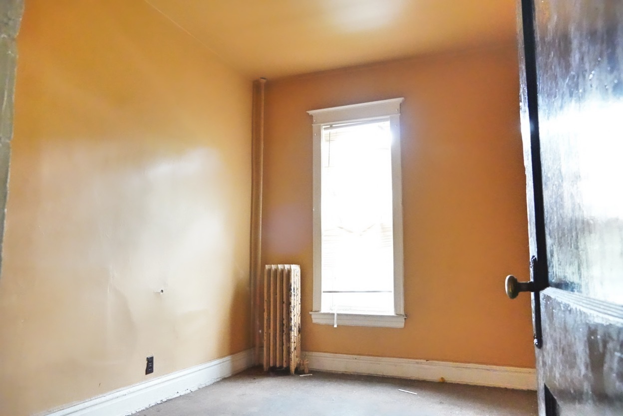 7321 S Stewart Avenue Property Photo 10