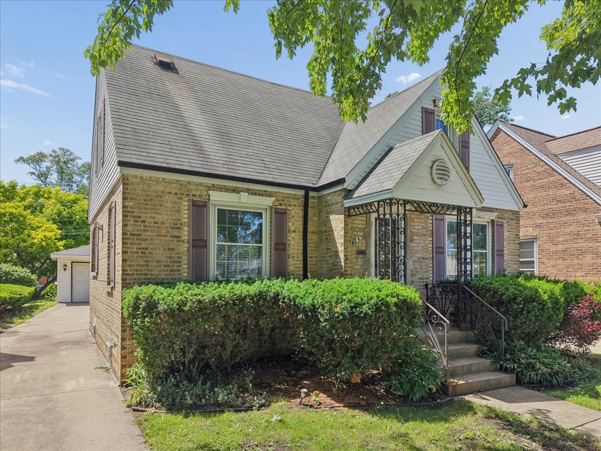 12670241 Property Photo 2