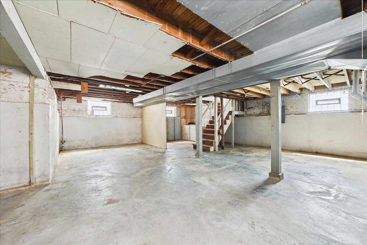 12670241 Property Photo 19