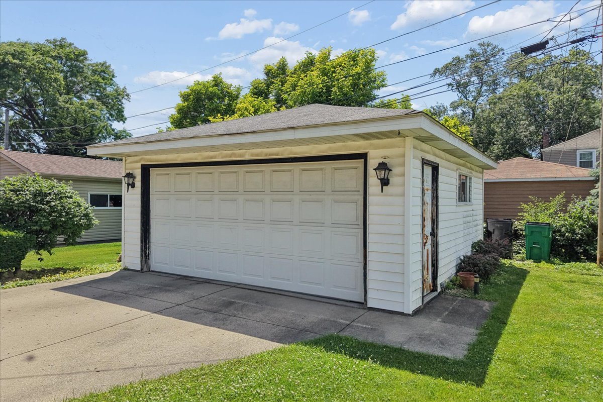 12670241 Property Photo 21