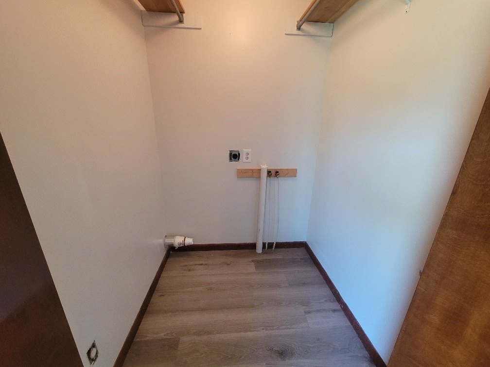 210 Brockett Street Property Photo 27
