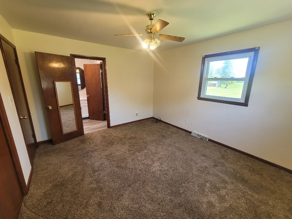 210 Brockett Street Property Photo 29