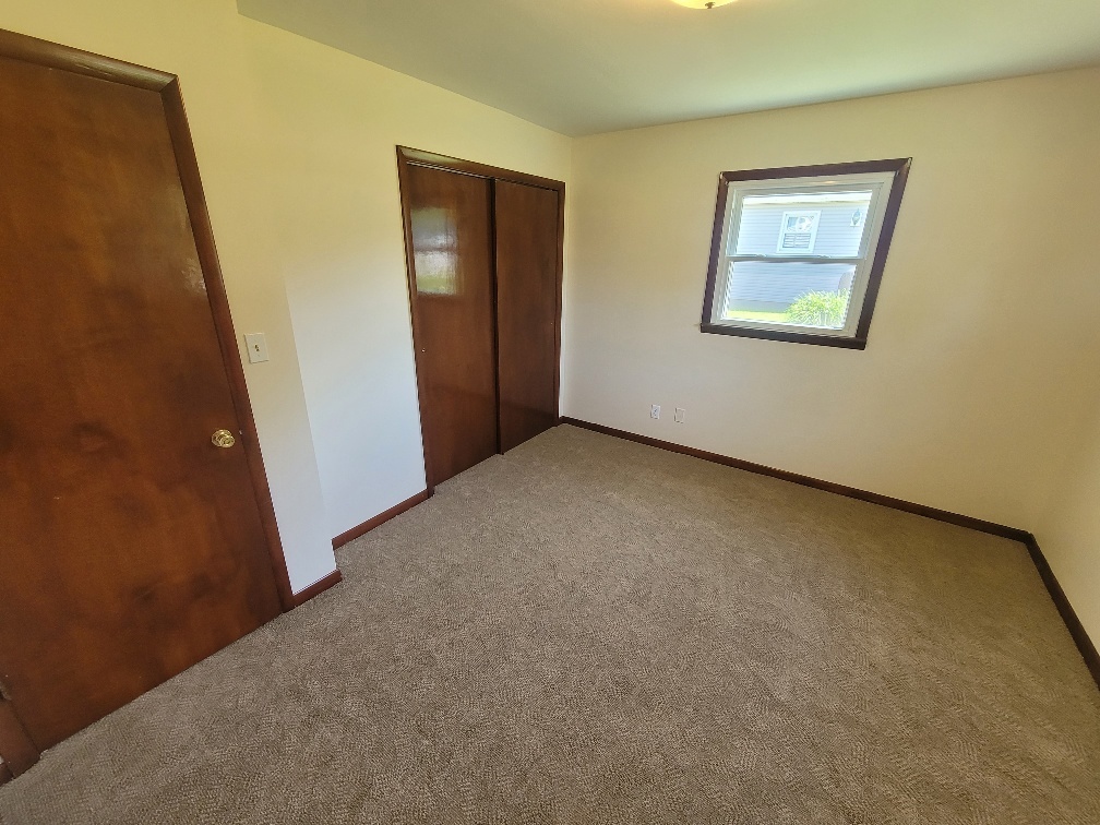 210 Brockett Street Property Photo 37