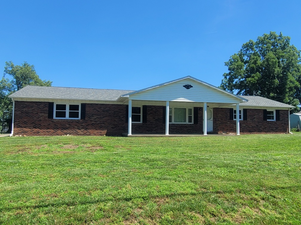 210 Brockett Street Property Photo 44